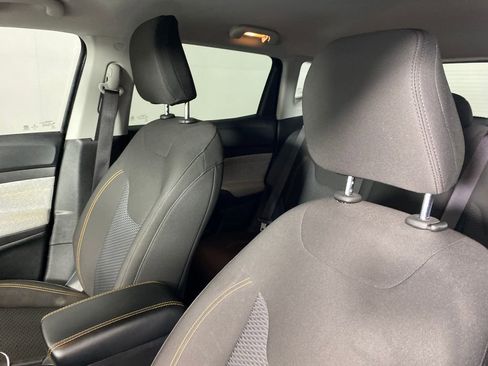 Used 2022 Jeep Compass Sport image 8