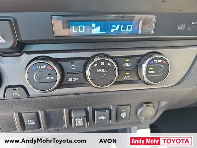 Used 2022 Toyota Tacoma TRD Sport AWD/4WD image 26