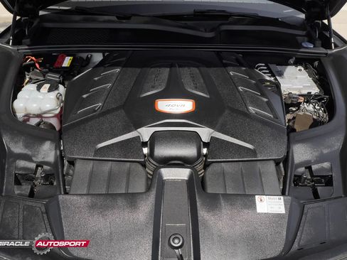 Used 2019 Porsche Cayenne Turbo w/ Premium Plus Package AWD/4WD image 14