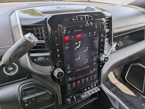 Used 2020 RAM 2500 Laramie AWD/4WD image 11