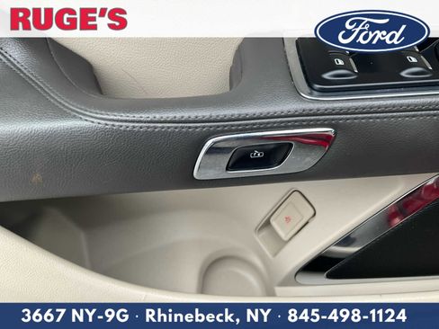 Used 2018 Lincoln Continental Reserve image 19