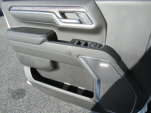 Used 2024 Chevrolet Silverado 2500 LTZ w/ LTZ Plus Package image 30