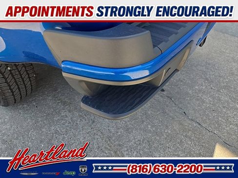 Used 2021 Chevrolet Colorado Z71 AWD/4WD image 24