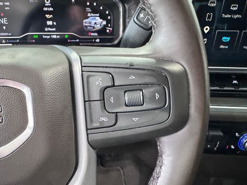 Certified 2025 GMC Sierra 1500 SLT AWD/4WD image 17