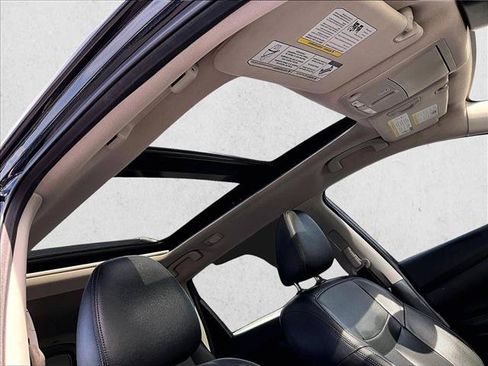 Used 2019 Nissan Rogue SL w/ Premium Package FWD image 17