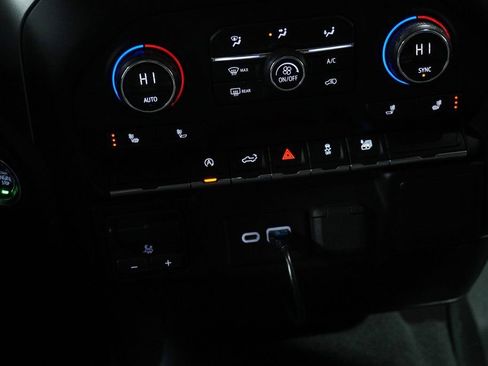 Used 2019 Chevrolet Silverado 1500 LT w/ All-Star Edition image 16