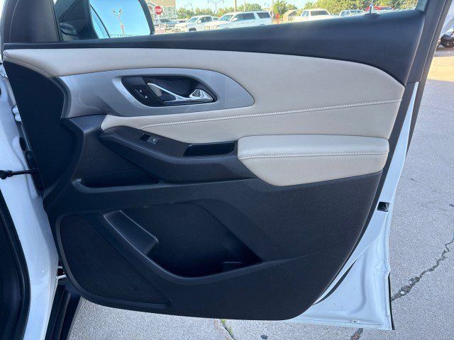 Used 2022 Chevrolet Traverse LS w/ Midnight/Sport Edition FWD image 30