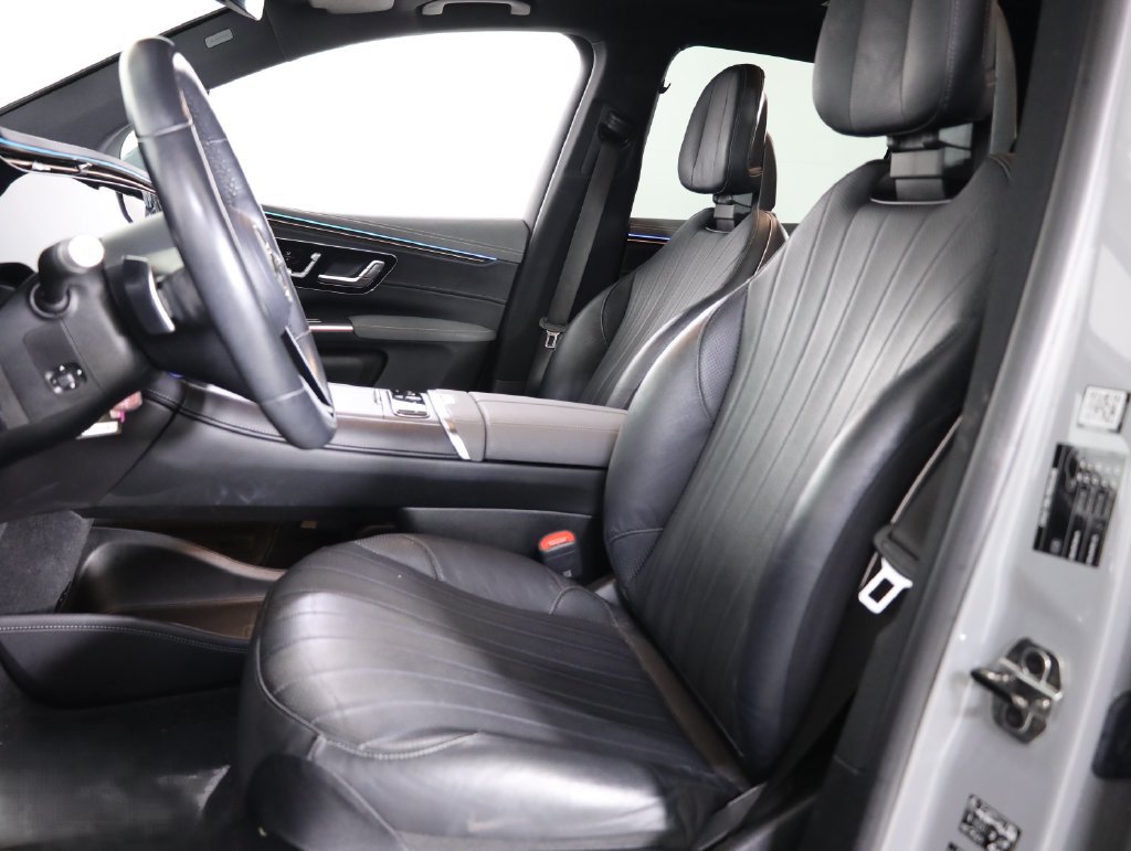 Used 2023 Mercedes-Benz EQS 580 4MATIC SUV image 31