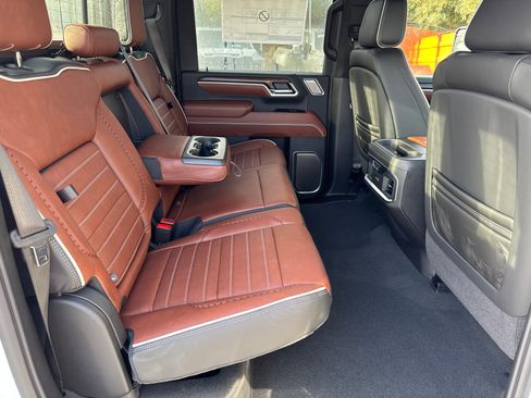 New 2026 GMC Sierra 3500 Denali Ultimate w/ LPO, Black Badging Package image 19