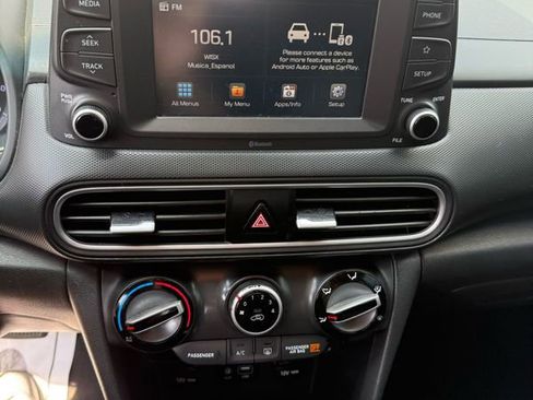 Used 2020 Hyundai Kona SE image 25