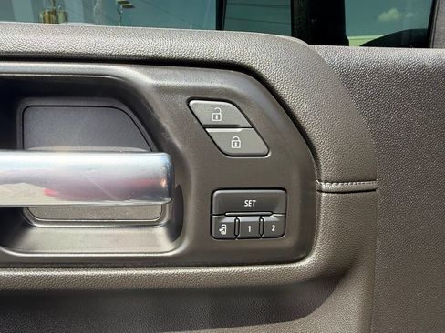 Used 2022 GMC Sierra 3500 Denali AWD/4WD image 24