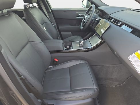 New 2026 Land Rover Range Rover Velar Dynamic SE image 10