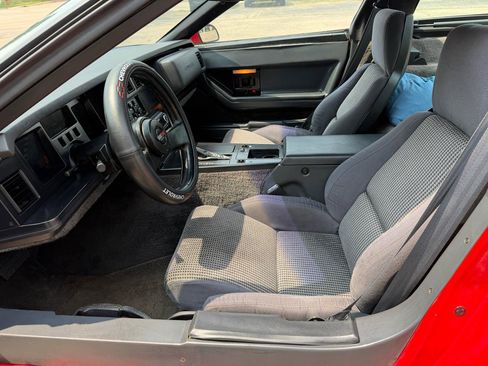 Used 1987 Chevrolet Corvette Coupe RWD image 11