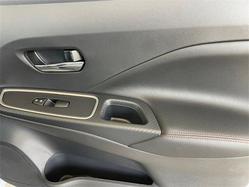 New 2025 Nissan Versa SR w/ Trunk Package image 16