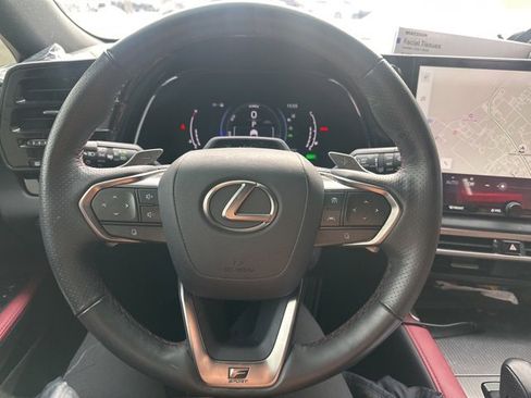 Used 2023 Lexus RX 500h F Sport image 11
