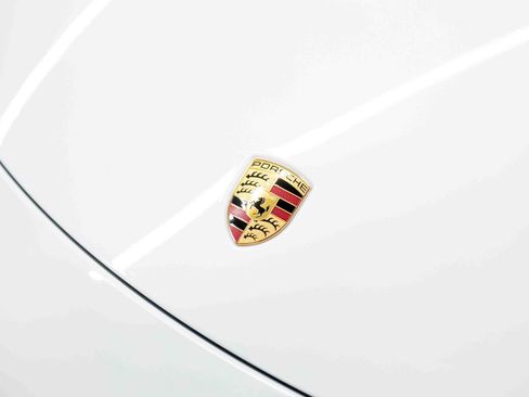 Used 2018 Porsche 911 Carrera T RWD image 16