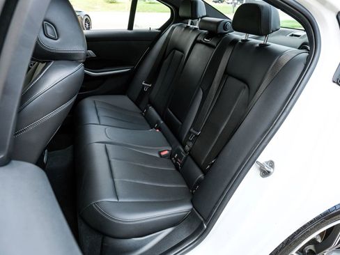 Used 2023 BMW 330i Sedan w/ Convenience Package RWD image 42