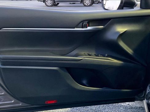 Used 2023 Toyota Camry SE w/ Convenience Package image 21