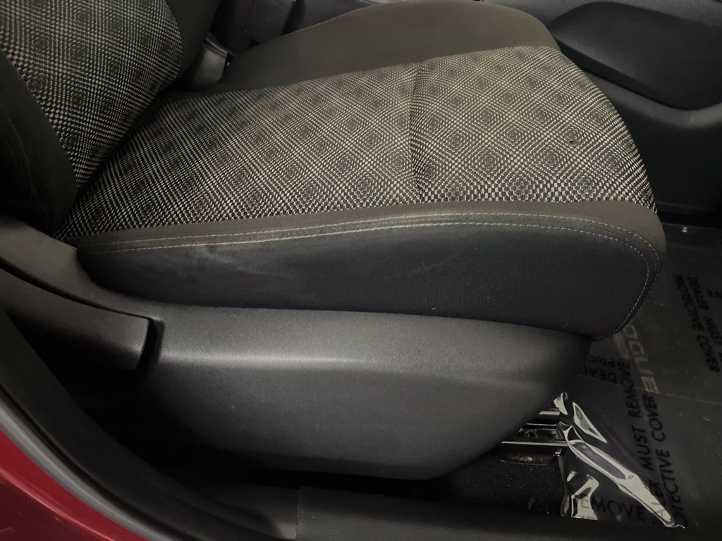 Used 2022 Nissan Rogue Sport SV AWD/4WD image 56