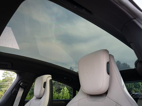 Used 2023 Porsche Taycan RWD image 28