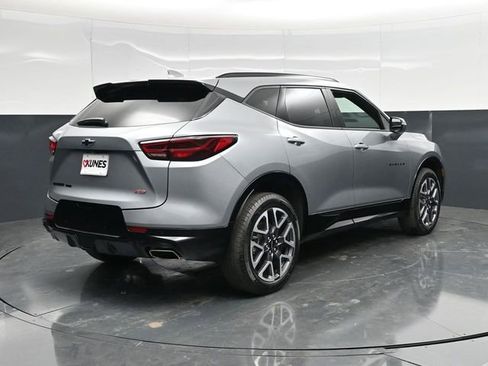 Used 2025 Chevrolet Blazer RS AWD/4WD image 13