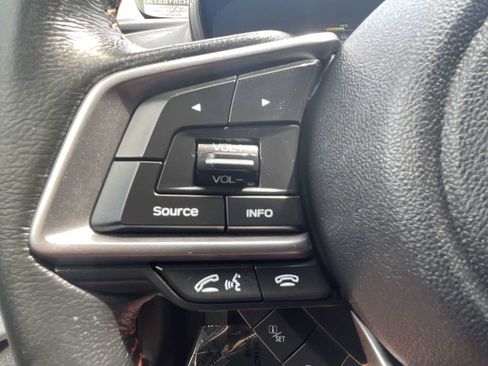 Used 2019 Subaru Crosstrek 2.0i Limited w/ Moonroof Package w/Navigation AWD/4WD image 16