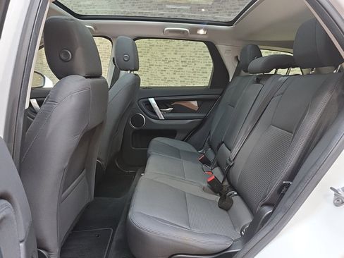 Used 2020 Land Rover Discovery Sport image 16
