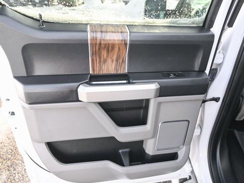 Used 2019 Ford F150 Lariat w/ Equipment Group 502A Luxury image 23