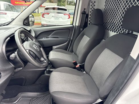Used 2022 RAM ProMaster City Tradesman FWD image 9