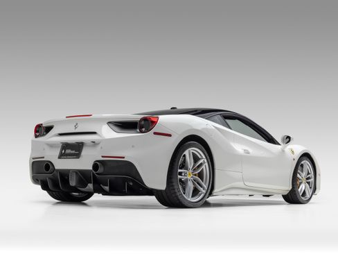 Used 2017 Ferrari 488 GTB image 21