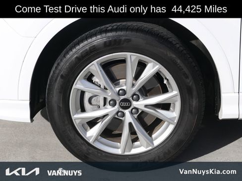 Used 2024 Audi Q3 2.0T Premium image 9