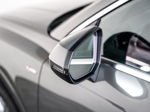 New 2025 Audi Q3 2.0T Premium image 25