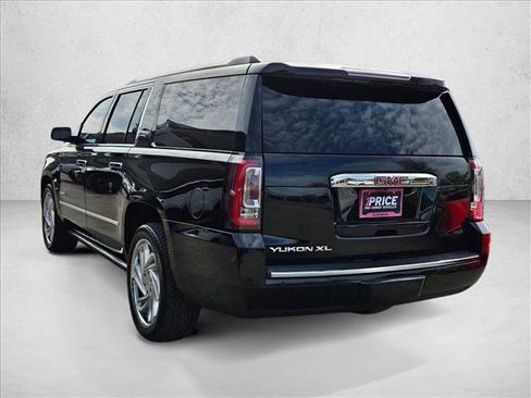 Used 2015 GMC Yukon XL Denali w/ Premium Package image 8