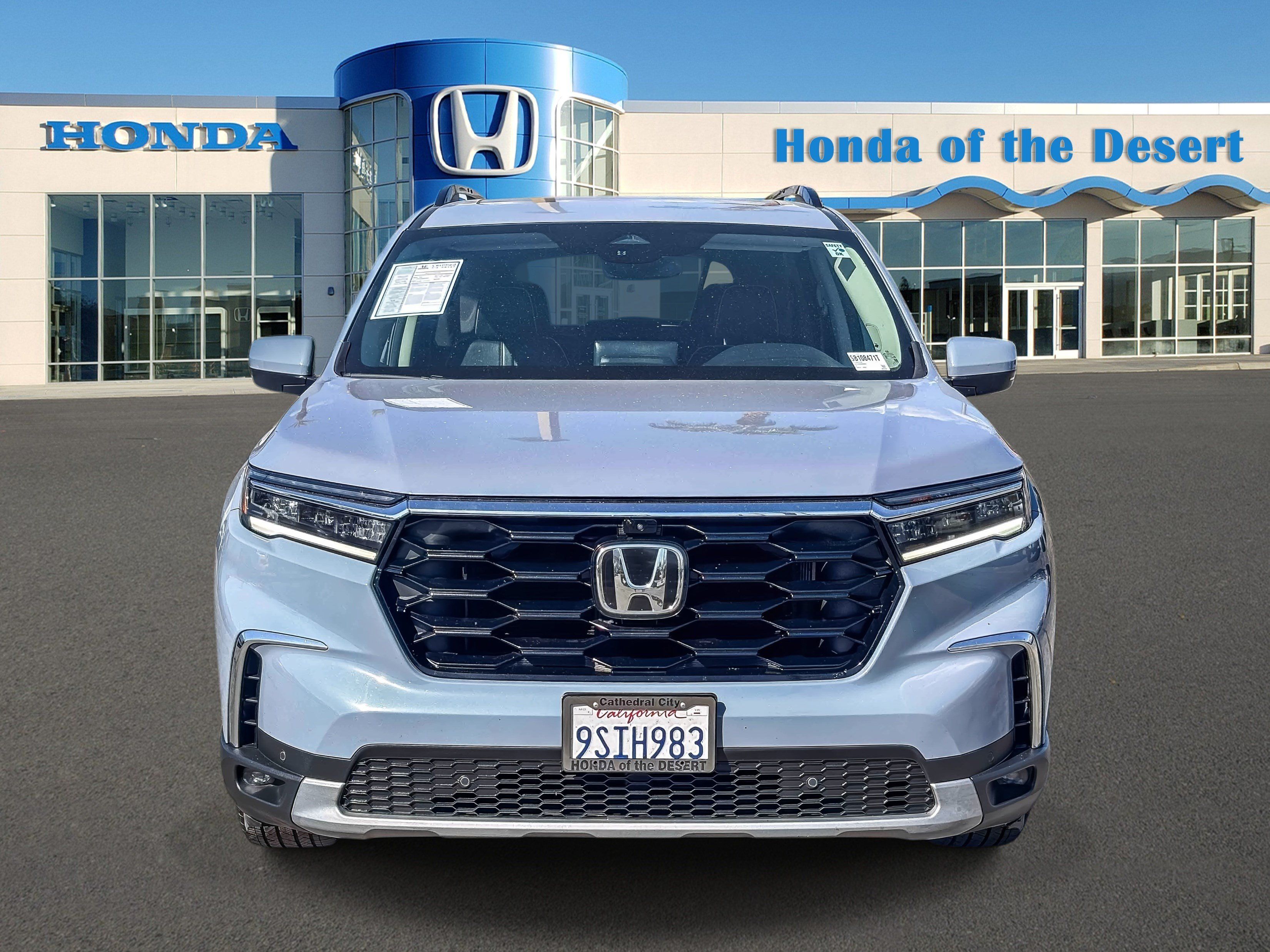 Certified 2025 Honda Pilot Elite image 2