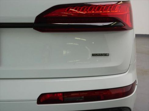 Certified 2025 Audi Q7 2.0T Premium Plus AWD/4WD image 13