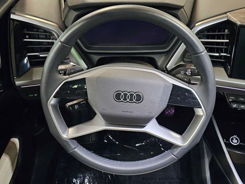 Used 2023 Audi Q4 e-tron Premium Plus w/ Premium Plus AWD/4WD image 21