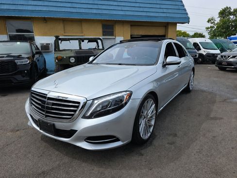 Used 2017 Mercedes-Benz S 550 4MATIC Sedan image 1