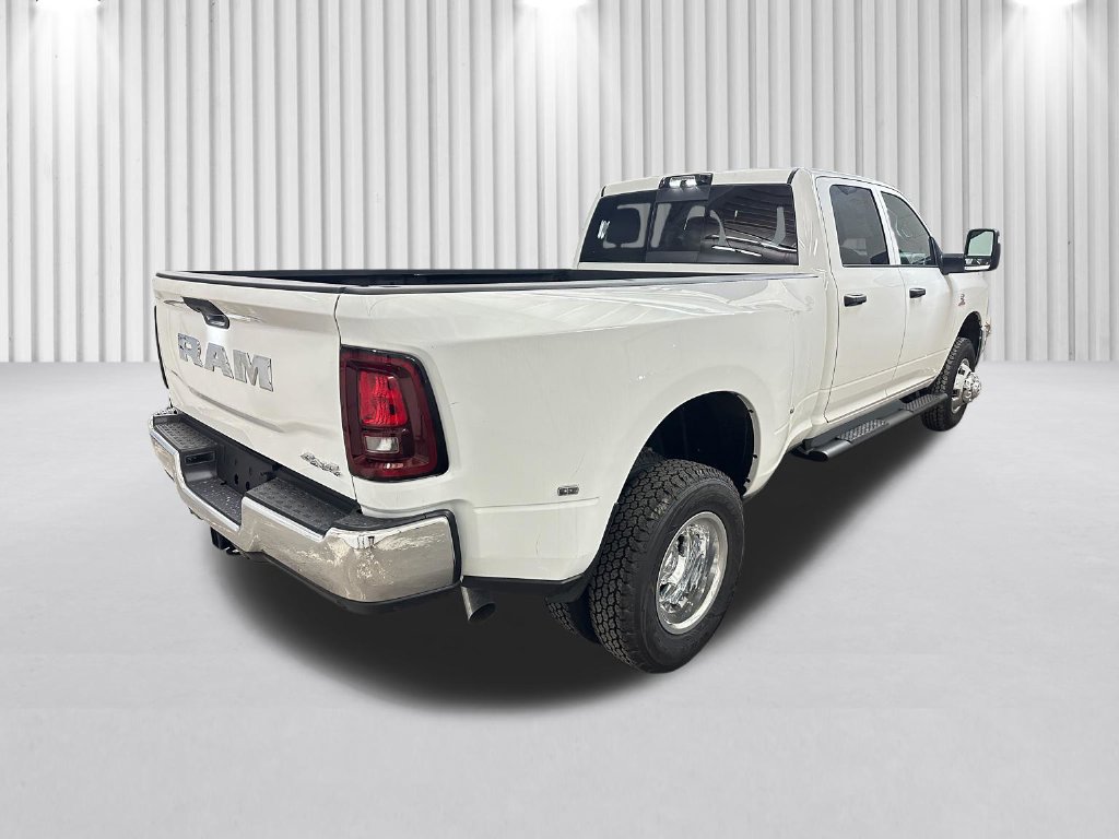 New 2026 RAM 3500 Tradesman AWD/4WD image 5