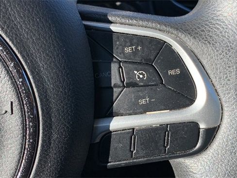 Used 2019 Jeep Compass Sport image 26