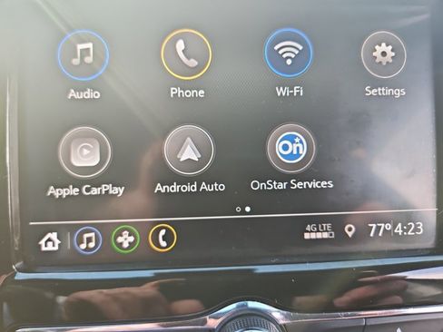 Used 2021 Chevrolet Trax LT w/ Redline Edition image 11