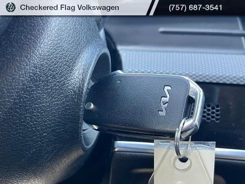 Used 2023 Kia Sportage LX image 37