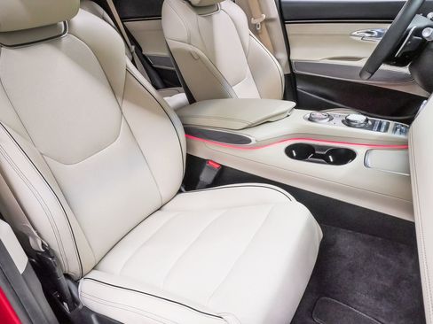 Certified 2023 Genesis GV70 2.5T Advanced w/ Advanced Package image 15