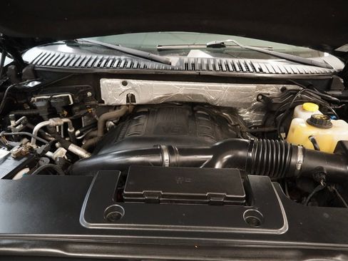 Used 2017 Ford Expedition EL Limited w/ Equipment Group 301A image 18