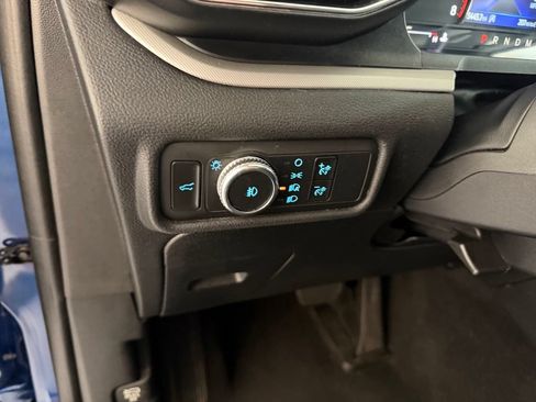 Used 2020 Ford Explorer XLT w/ Equipment Group 202A AWD/4WD image 13