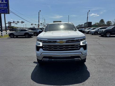 Used 2022 Chevrolet Silverado 1500 LTZ w/ Technology Package image 3
