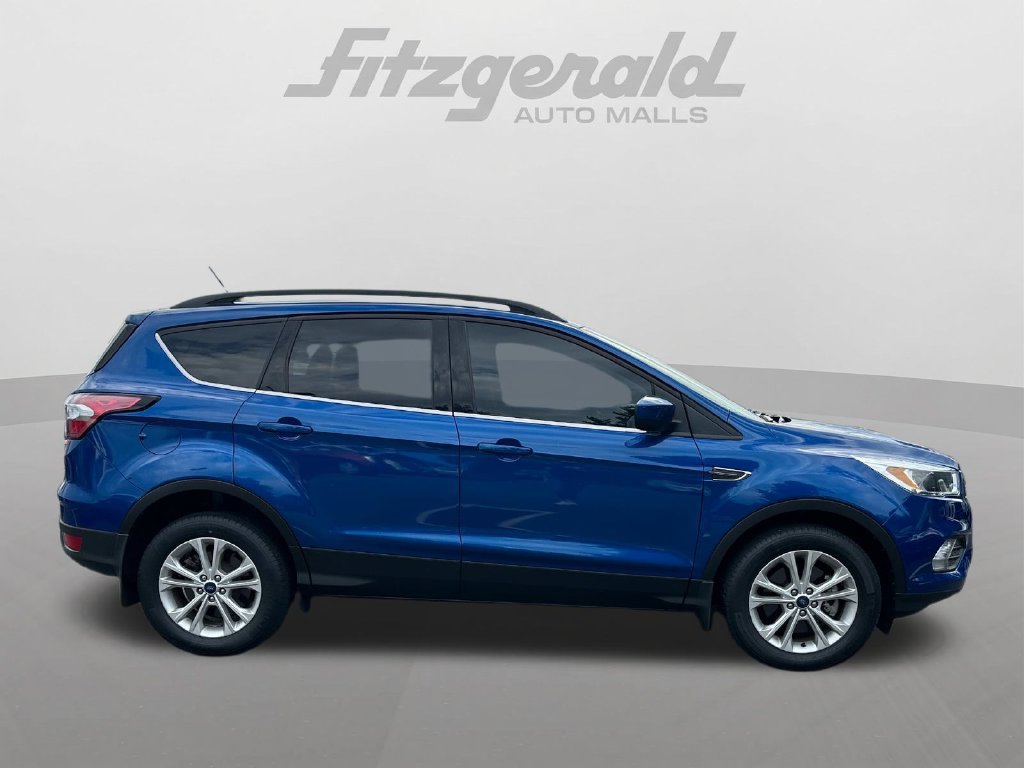 Used 2018 Ford Escape SE w/ SE Sync 3 Package AWD/4WD image 9
