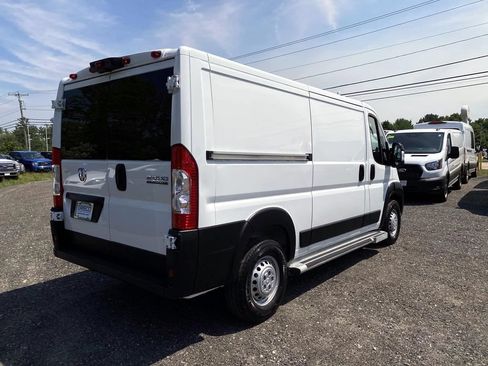 Used 2025 RAM ProMaster 2500 w/ U-Haul Equipment Group FWD image 3