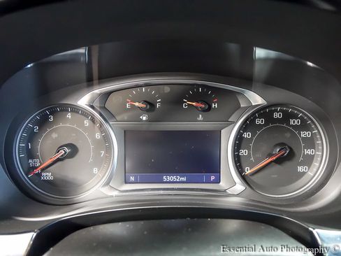 Used 2023 Chevrolet Traverse LT FWD image 14