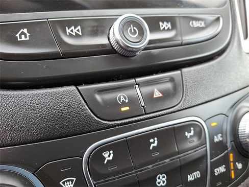 Used 2022 Chevrolet Malibu LT image 26