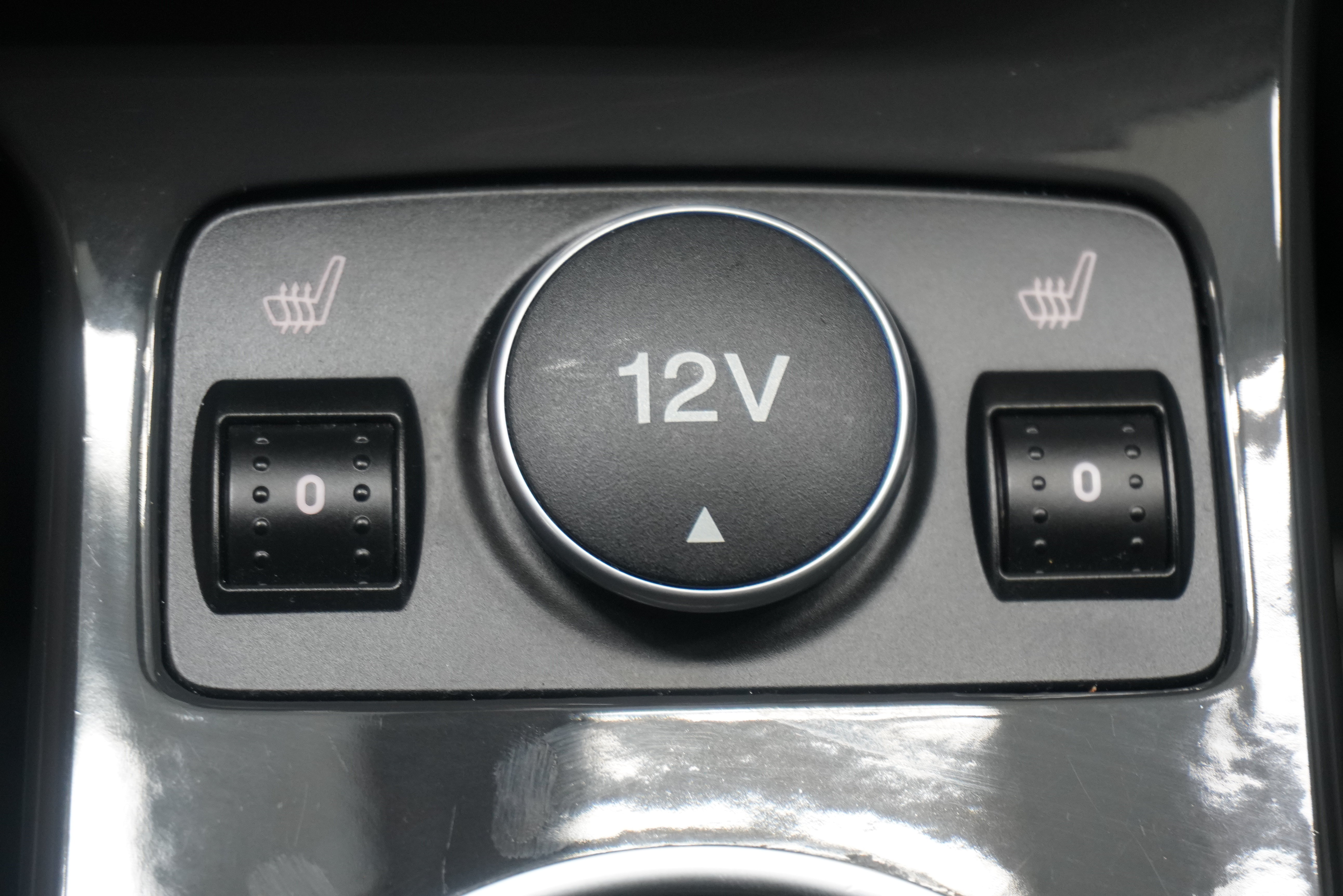 Used 2014 Ford Escape Titanium w/ Equipment Group 401A FWD image 24